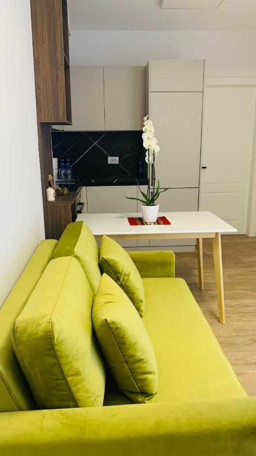 Proper Central Apartment تيرانا المظهر الخارجي الصورة