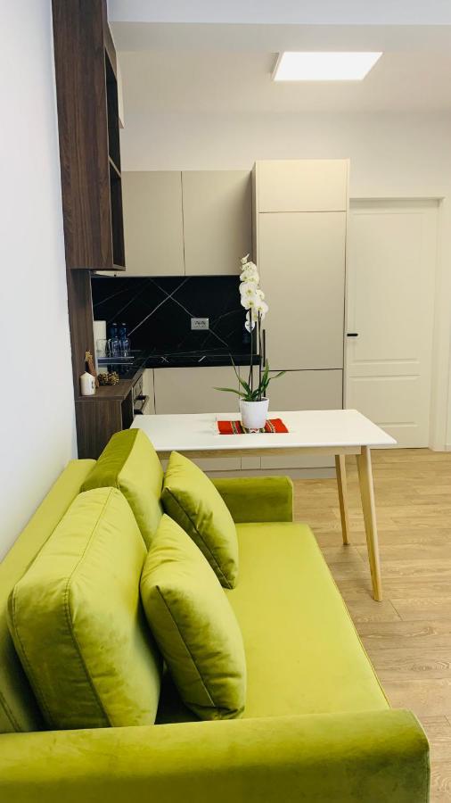 Proper Central Apartment تيرانا المظهر الخارجي الصورة