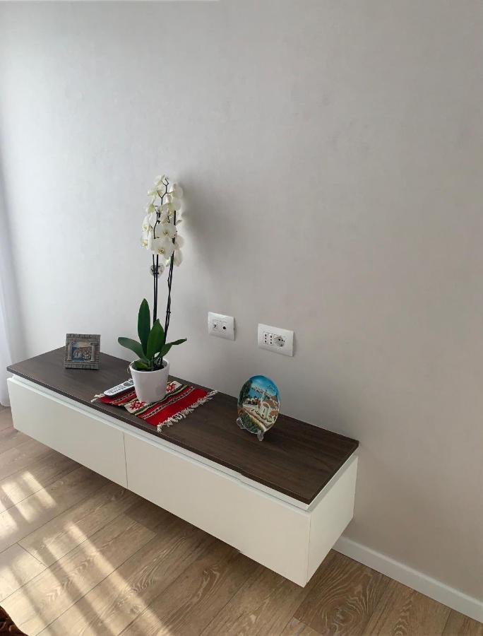 Proper Central Apartment تيرانا المظهر الخارجي الصورة